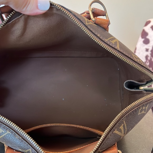 Louis Vuitton Alma **AUTHENTIC** - Picture 9 of 13